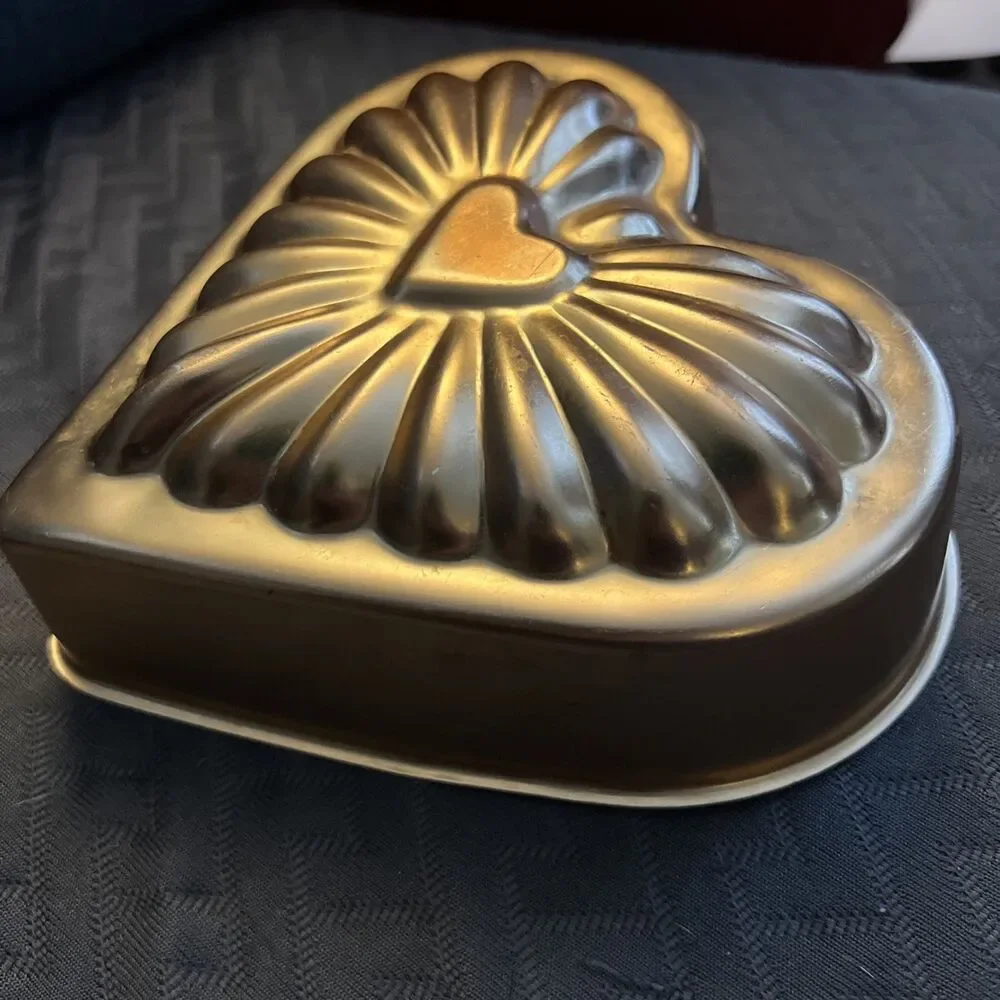 Vintage Copper Wall Hanging Heart Jello Mold